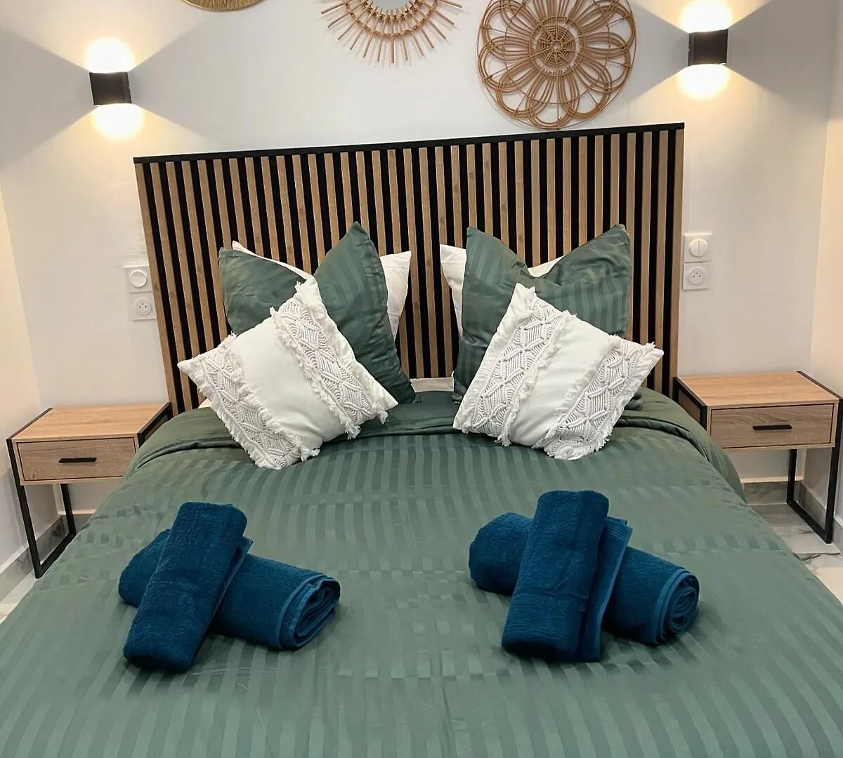 Appartement T2 Proche De La Gare Arles France