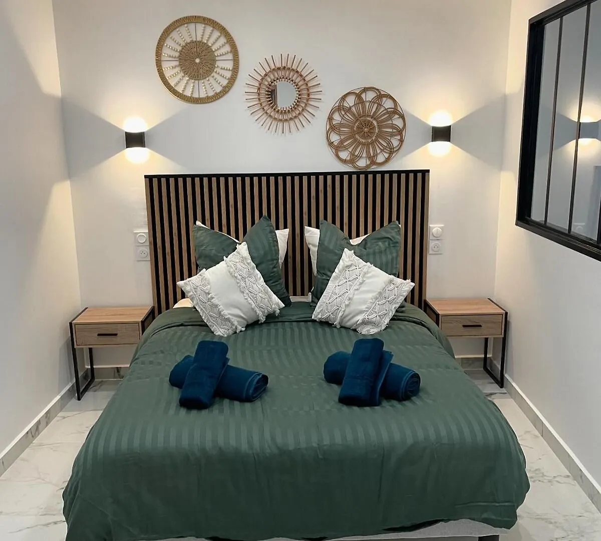 Apartment Appartement T2 Proche De La Gare Arles France